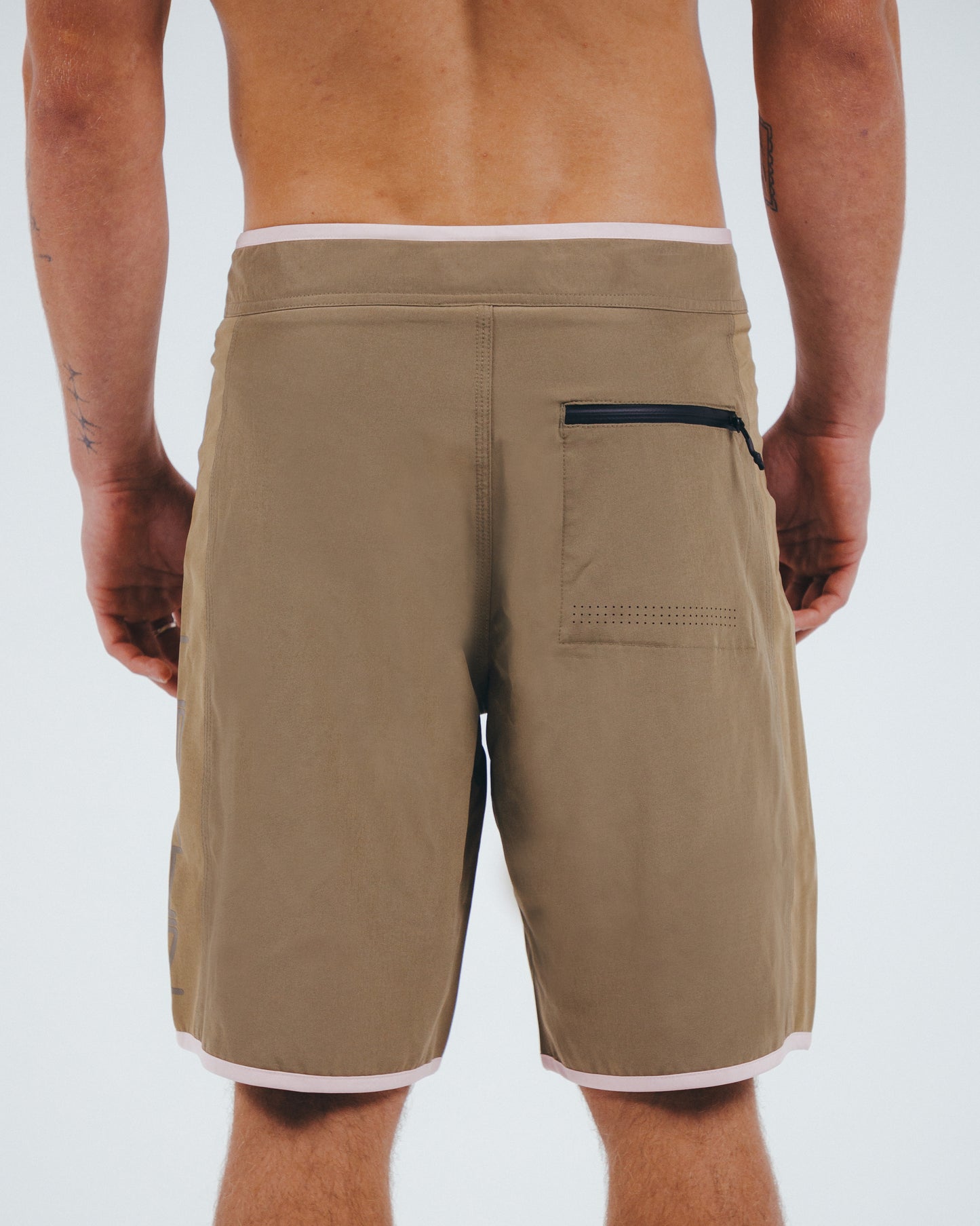 Sunbaked Brown - 20"