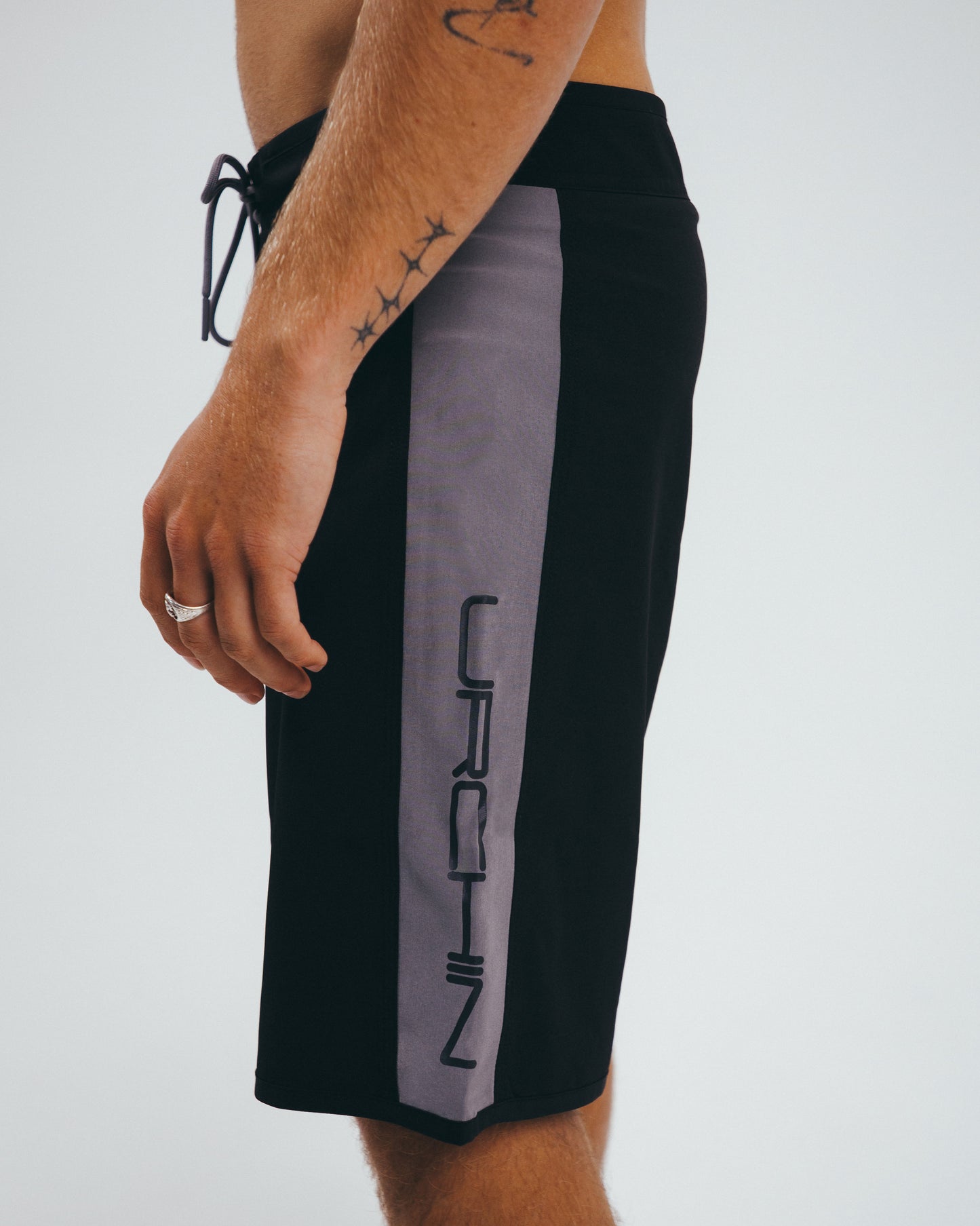 Black Sand - 20"